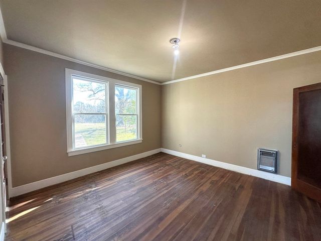 1406 E Main St., Atlanta, TX 75551