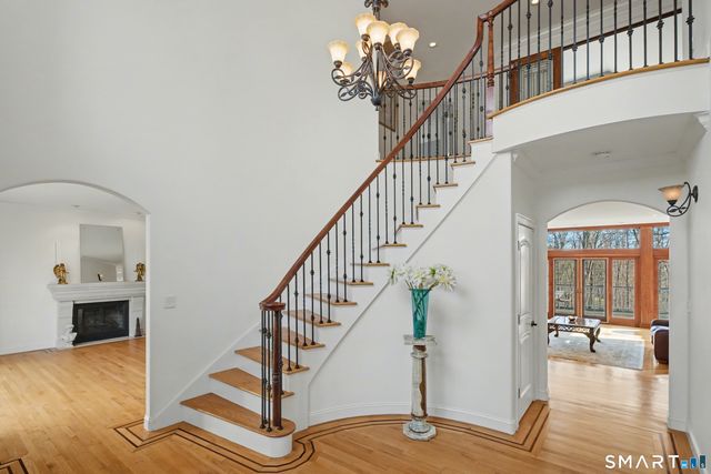 162 Britiani Road, Southbury, CT 06488