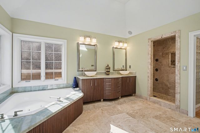 162 Britiani Road, Southbury, CT 06488