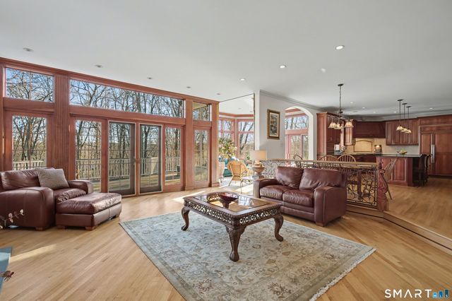162 Britiani Road, Southbury, CT 06488