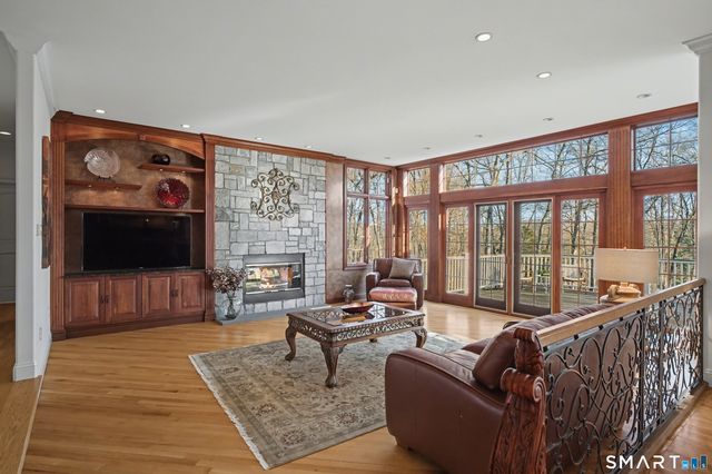 162 Britiani Road, Southbury, CT 06488