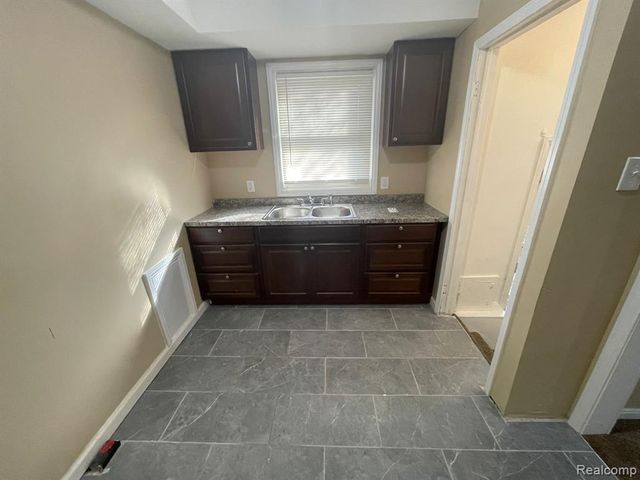 14140 Lamphere Street, Detroit, MI 48223