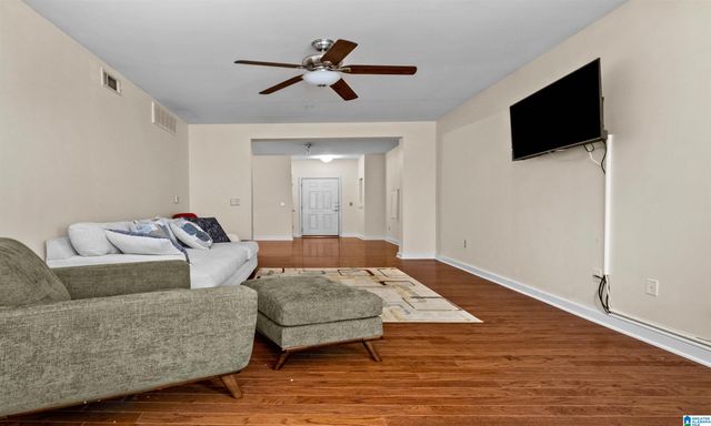 401 20th St S Apt 424, Birmingham, AL 35233