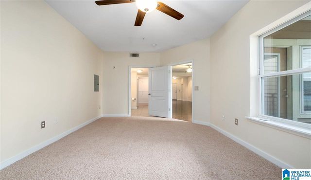 401 20th St S Apt 424, Birmingham, AL 35233