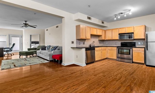 401 20th St S Apt 424, Birmingham, AL 35233