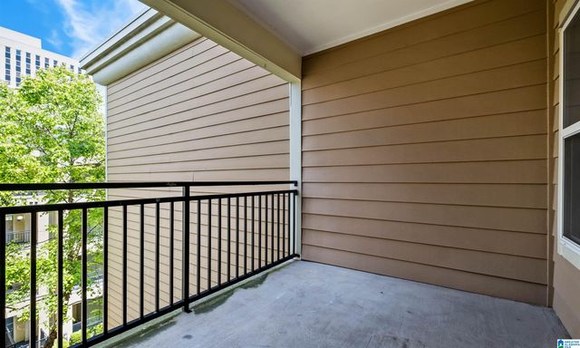 401 20th St S Apt 424, Birmingham, AL 35233