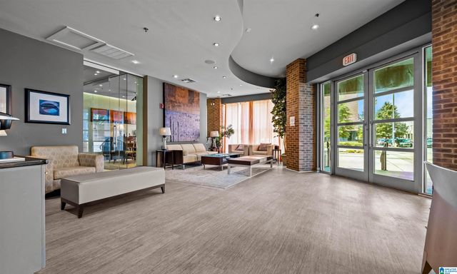 401 20th St S Apt 424, Birmingham, AL 35233