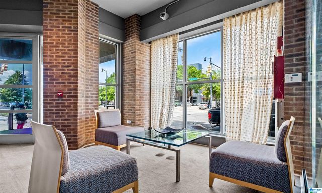 401 20th St S Apt 424, Birmingham, AL 35233