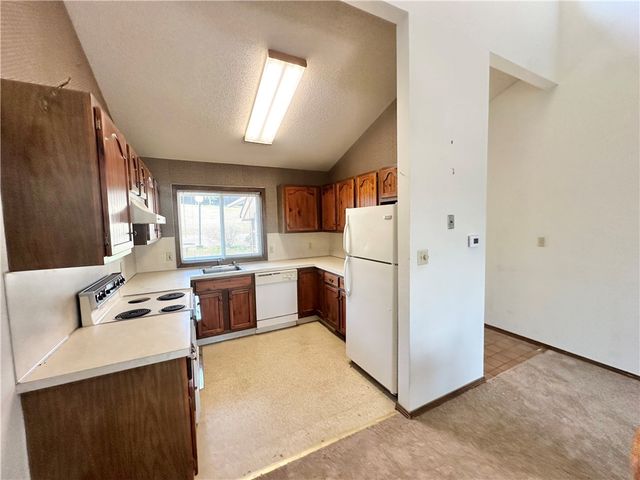 3 White Oak Avenue, Holiday Island, AR 72631