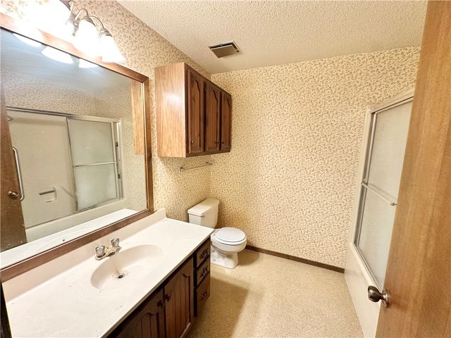 3 White Oak Avenue, Holiday Island, AR 72631