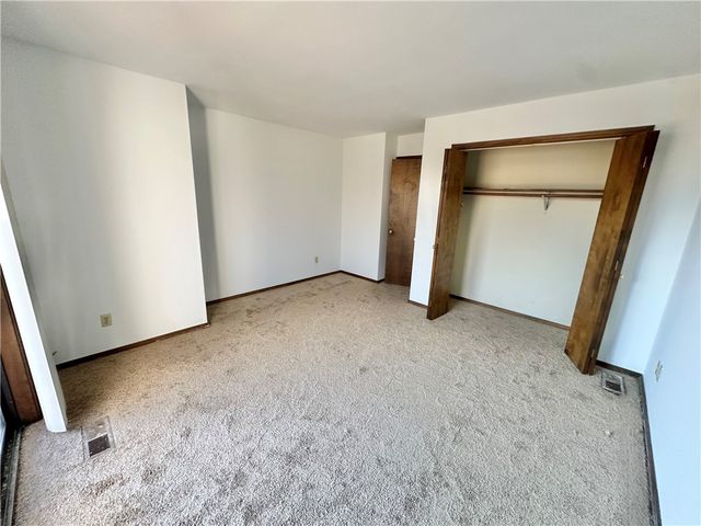 3 White Oak Avenue, Holiday Island, AR 72631