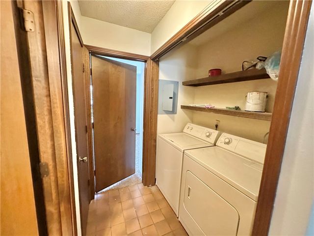 3 White Oak Avenue, Holiday Island, AR 72631