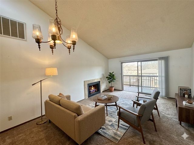 3 White Oak Avenue, Holiday Island, AR 72631