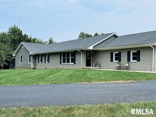 1292 CO Road 700 E Road, Carmi, IL 62821