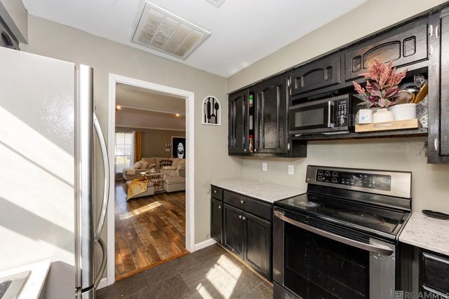 8725 Fairoaks St, Denham Springs, LA 70726