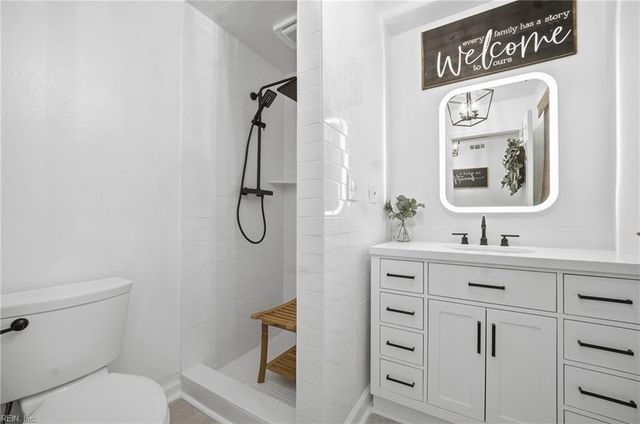 1337 Longwood DR, Norfolk, VA 23508