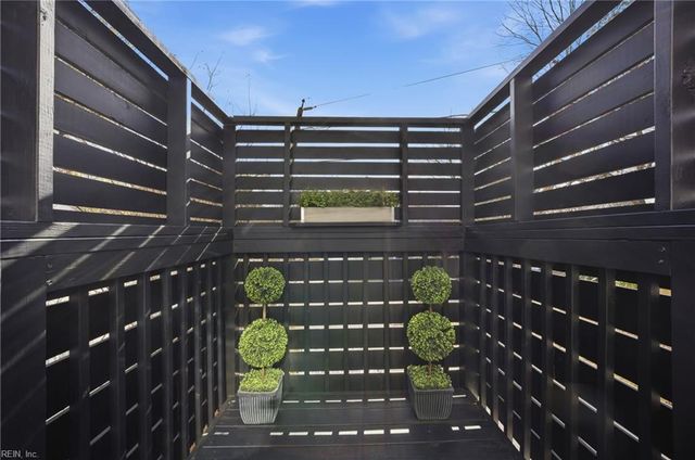 1337 Longwood DR, Norfolk, VA 23508