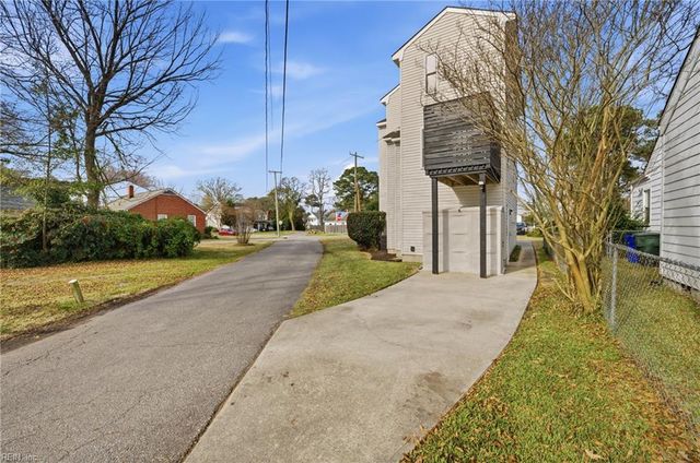 1337 Longwood DR, Norfolk, VA 23508