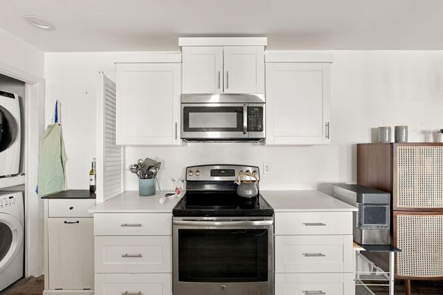 3303 W William Cannon DR B, Austin, TX 78745