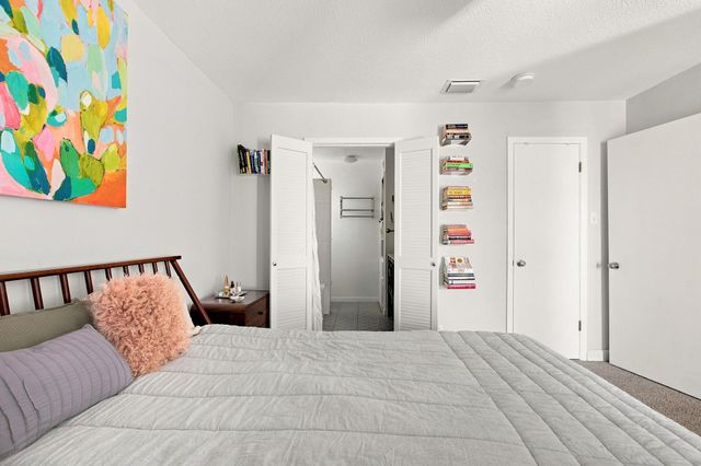 3303 W William Cannon DR B, Austin, TX 78745