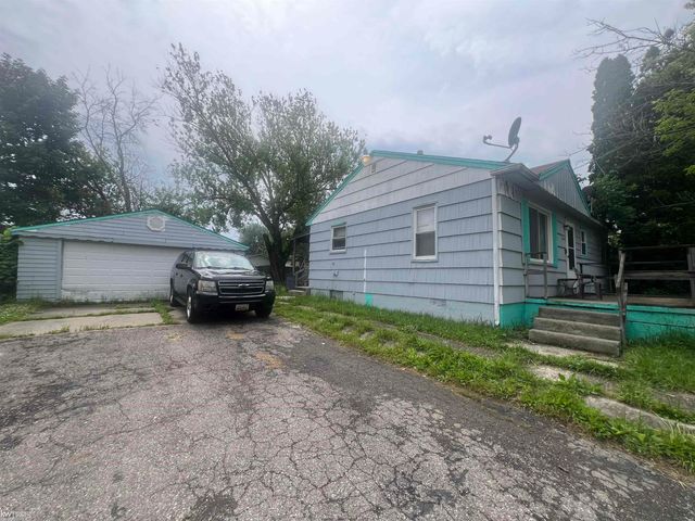 1297 W Kurtz Avenue, Flint, MI 48505