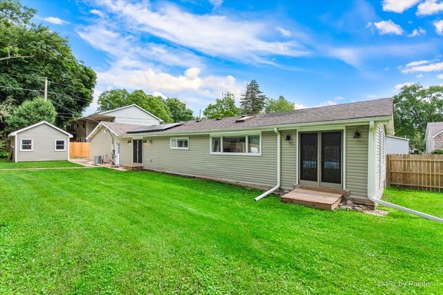 3901 Woodstock Street, Wonder Lake, IL 60097