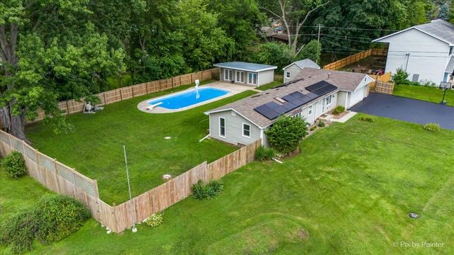 3901 Woodstock Street, Wonder Lake, IL 60097