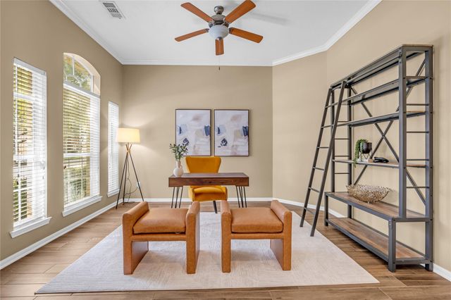 2709 W Oaks Boulevard, Pearland, TX 77584