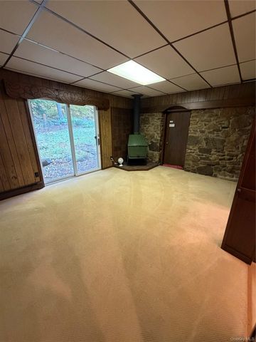 69 Drew Road, Holmes, NY 12531