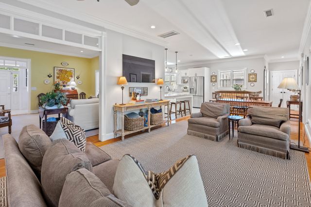 537 E Rice Planters Lane, Mount Pleasant, SC 29464