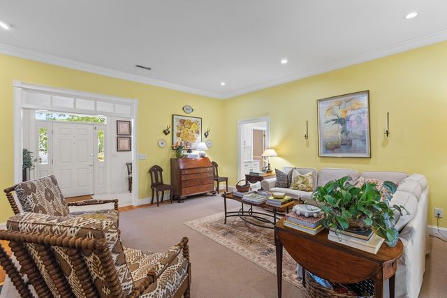 537 E Rice Planters Lane, Mount Pleasant, SC 29464
