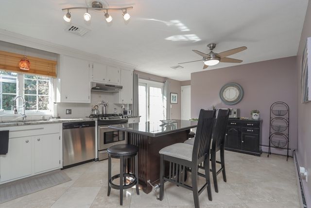 265 Vineland Avenue, East Longmeadow, MA 01028