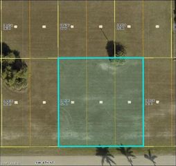 617 SW 4th ST, Cape Coral, FL 33991