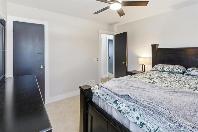 305 W Sugnet Road, Midland, MI 48640