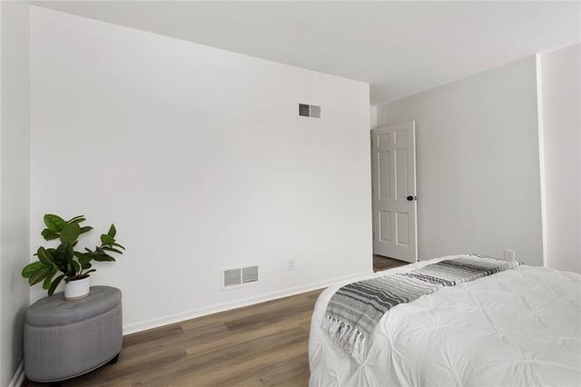 3502 Alpine Court, Lee's Summit, MO 64064