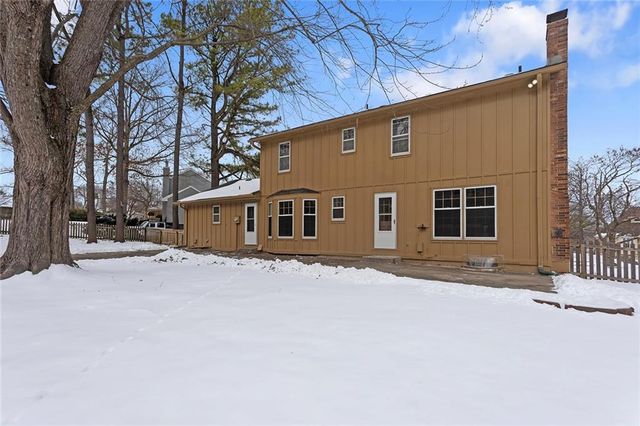 3502 Alpine Court, Lee's Summit, MO 64064