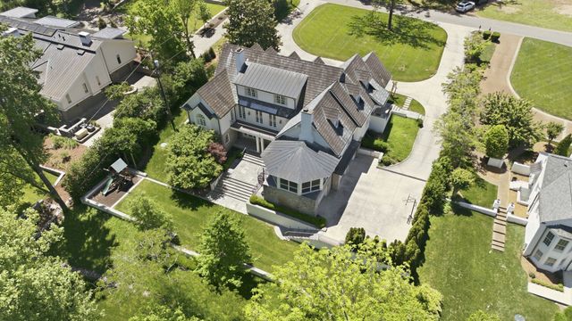 204 Sunnyside Dr, Nashville, TN 37205