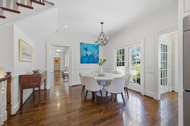 204 Sunnyside Dr, Nashville, TN 37205