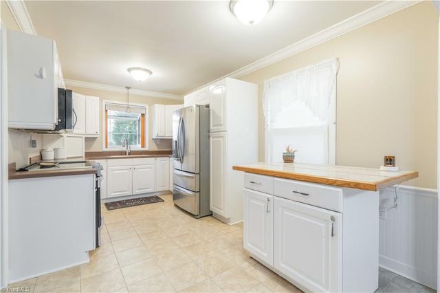 110 Linville Springs Road, Kernersville, NC 27284