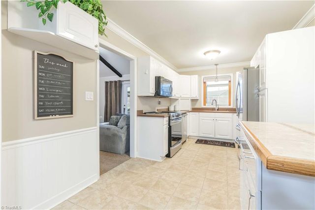 110 Linville Springs Road, Kernersville, NC 27284