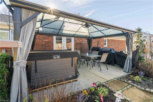 110 Linville Springs Road, Kernersville, NC 27284