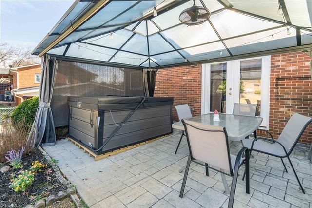 110 Linville Springs Road, Kernersville, NC 27284