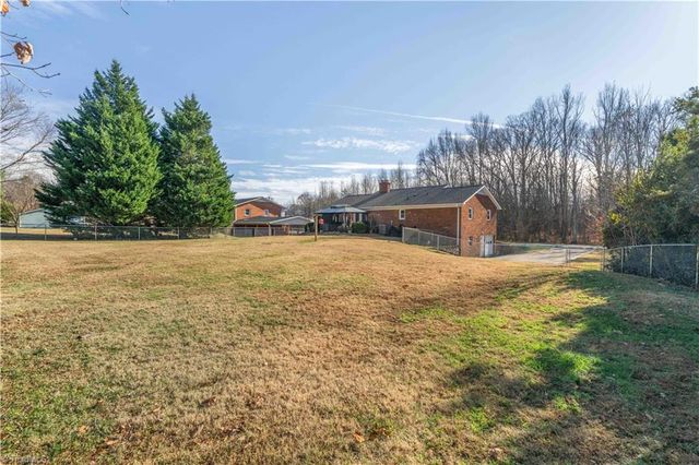 110 Linville Springs Road, Kernersville, NC 27284