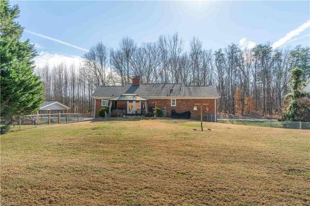 110 Linville Springs Road, Kernersville, NC 27284