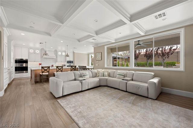 7569 Shadow Estates Way, Las Vegas, NV 89113