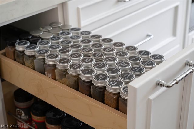 7569 Shadow Estates Way, Las Vegas, NV 89113