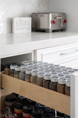 7569 Shadow Estates Way, Las Vegas, NV 89113