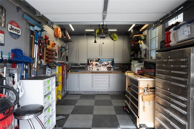 7569 Shadow Estates Way, Las Vegas, NV 89113