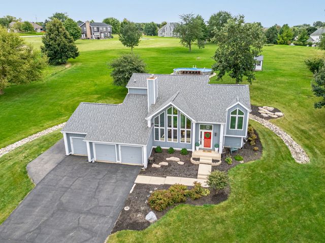 45W169 Hillview Lane, Hampshire, IL 60140