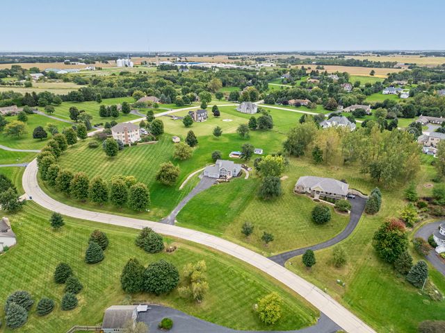 45W169 Hillview Lane, Hampshire, IL 60140